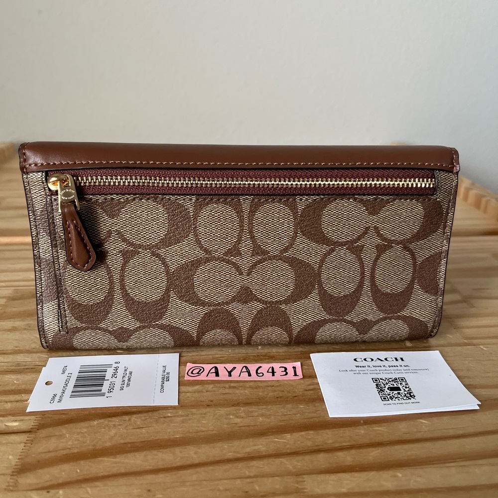 Coach Signature Slim Trifold Wallet🎈🎈 - Picture 4 of 10